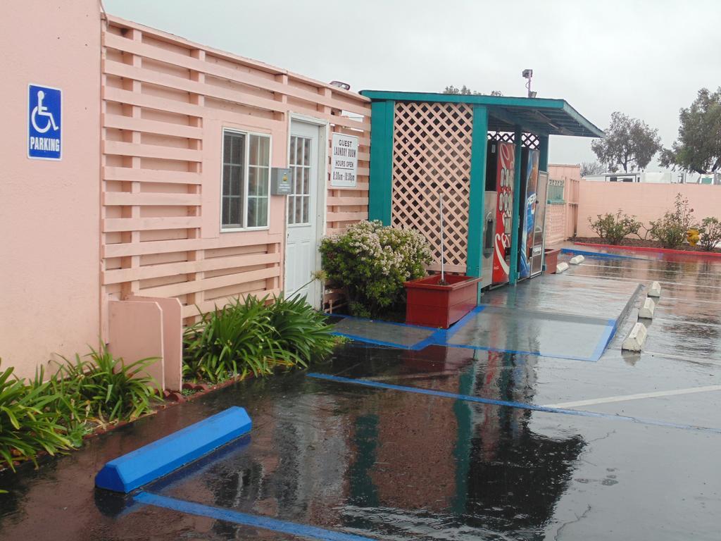 Inns Of California Salinas Exterior photo
