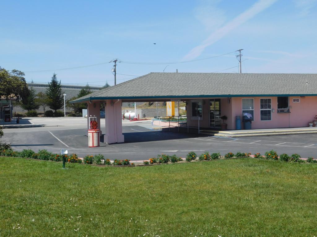 Inns Of California Salinas Exterior photo